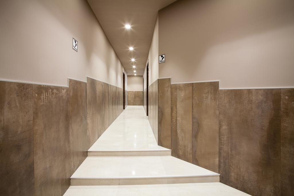 Astoria Suite Apartments Bolonia Exterior foto