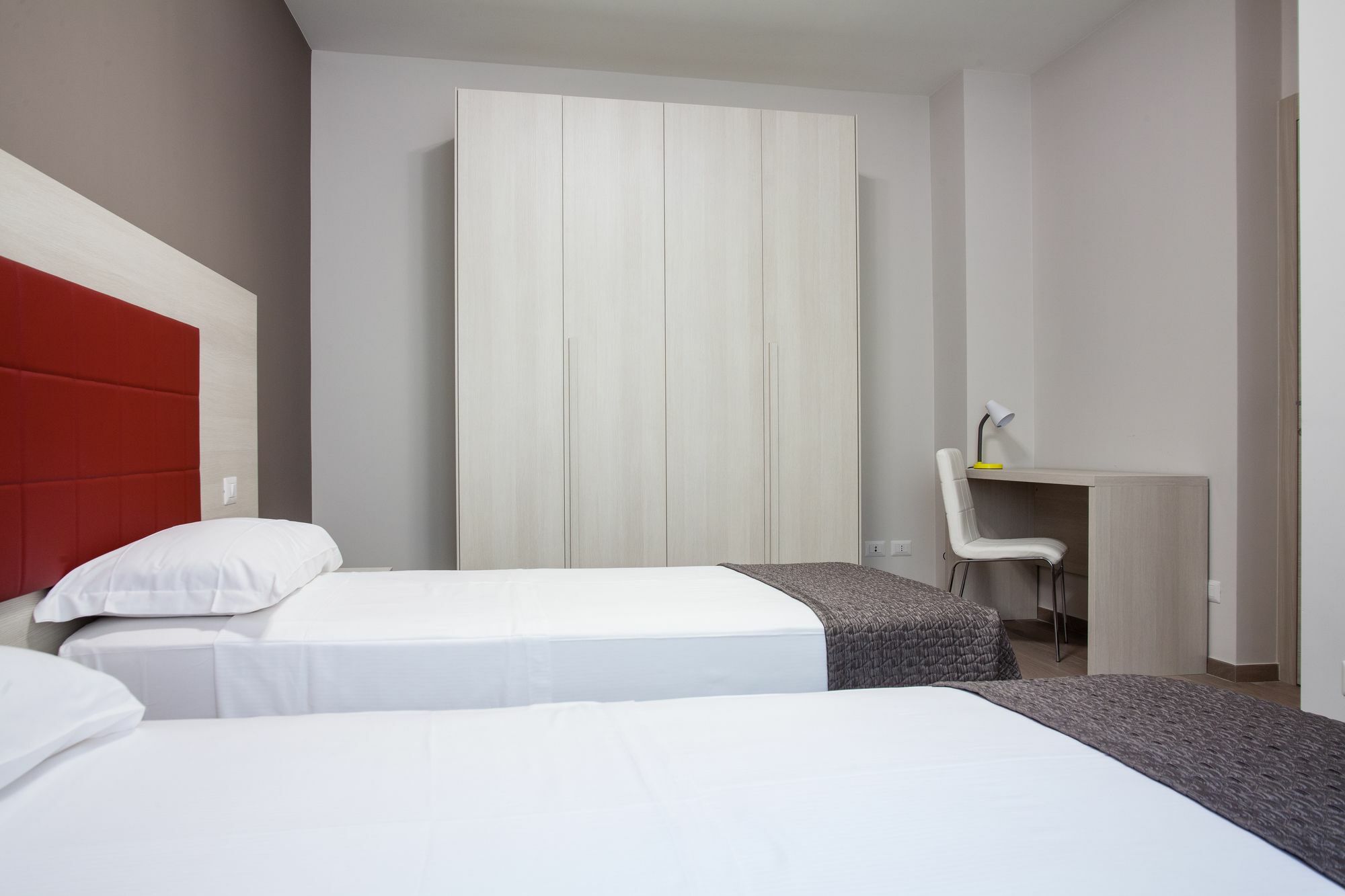 Astoria Suite Apartments Bolonia Exterior foto